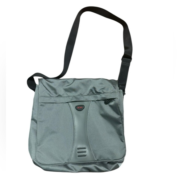 TUMI Ballistic Nylon & Leather Expandable Laptop Messenger Travel Bag. EUC - Picture 1 of 12